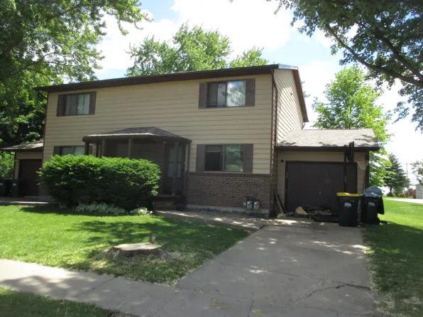 1242 Sunset St, Iowa City, IA 52246