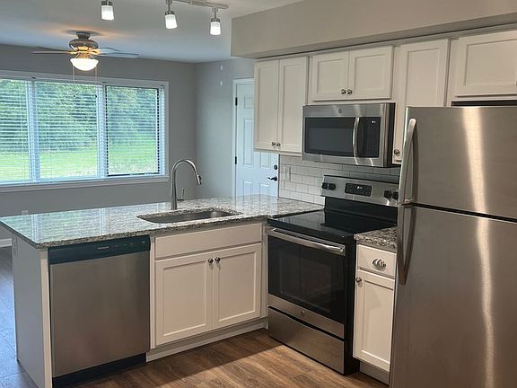 2nd image of 124 Atkins Farm Ln #203