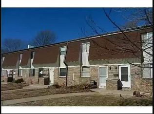 9906 W 52nd St, Merriam, KS 66203