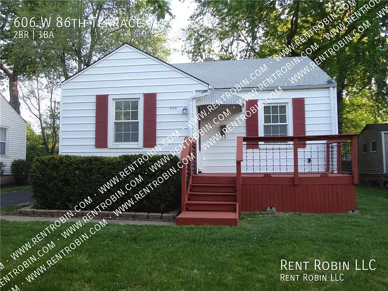 606 W 86th Ter — Photo 12