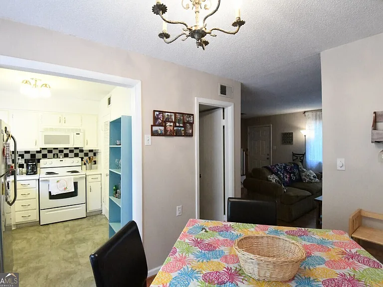 1604 Briarcliff Rd #2 — Photo 9