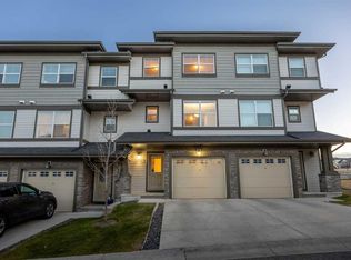 82 N Panatella Rd NW, Calgary, AB T3K 0S7