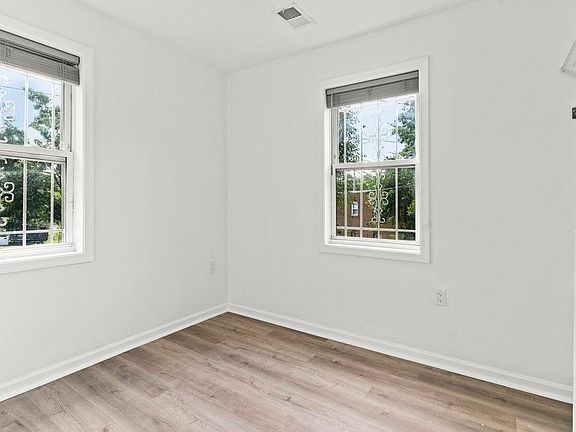1st Floor Bedroom - Bedroom #1