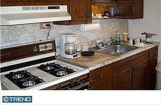3rd image of 421 S Andrews Ave