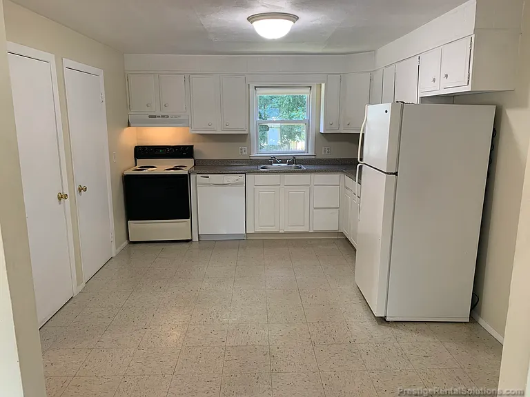 70 Lorchris St #9 — Photo 3