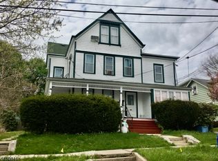 209 Sharp St, Hackettstown, NJ 07840
