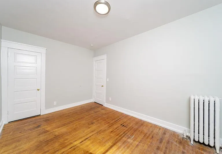 504 Morris St — Photo 13