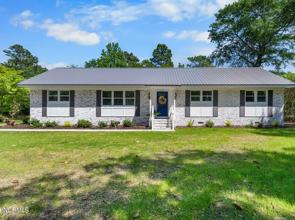 3227 Chalmers Drive, Wilmington, NC 28409