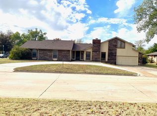 1208 Quail Creek Dr, Enid, OK 73703