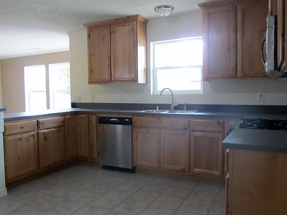 5th image of 210 San Lorenzo Dr #A