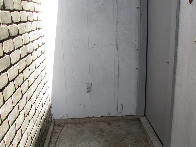 4431 Myrna Dr — Photo 3