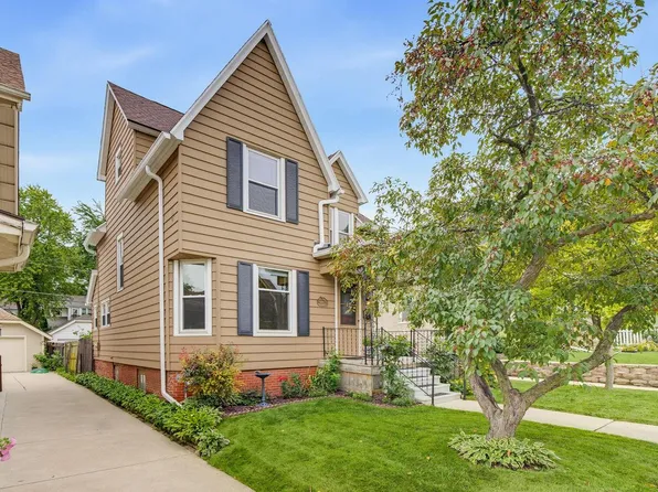 1542 S 79th STREET, West Allis, WI 53214