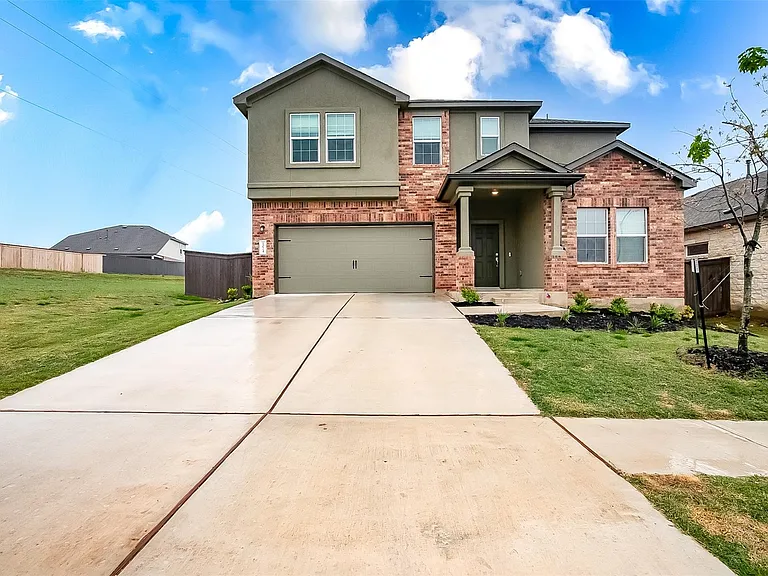 1024 Bluewood Bnd — Photo 1