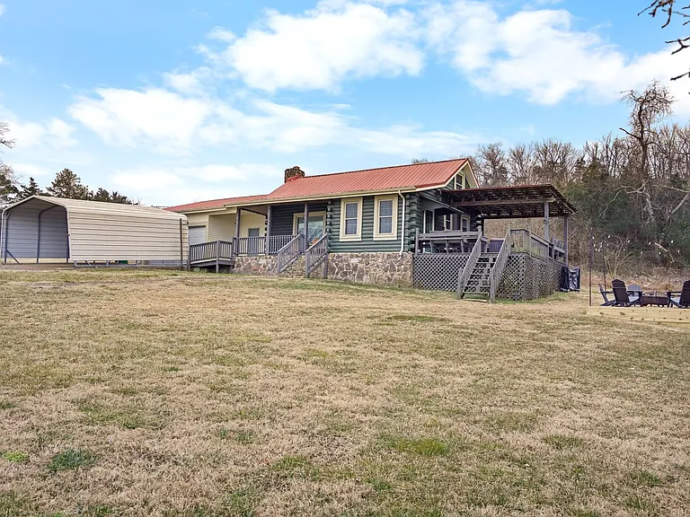 270 S Main St — Photo 3