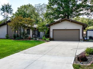 523 Fairwood Dr, Marysville, OH