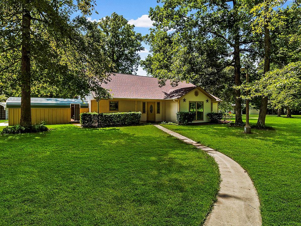 1st image of 846 Savannah Ln