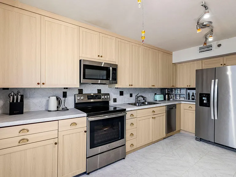 7217 Promenade Dr #801 — Photo 24