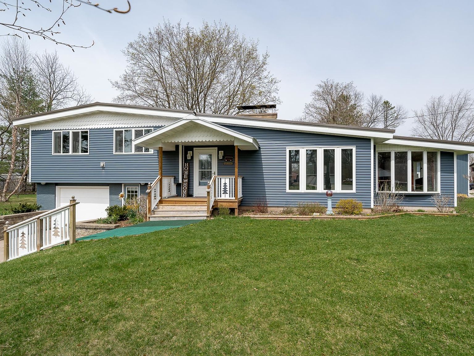 92 18th St, Clintonville, WI 54929 Zillow