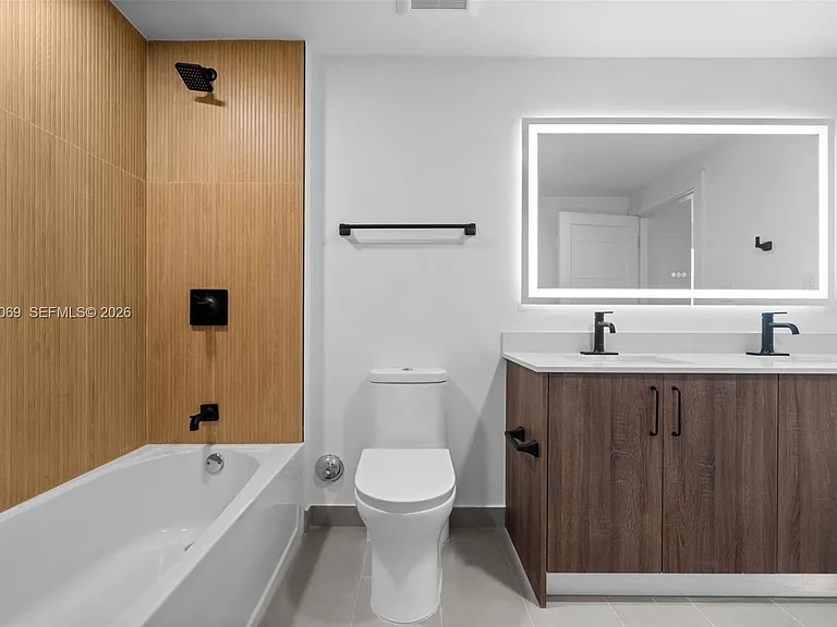 2479 NE 192nd St #205 — Photo 7