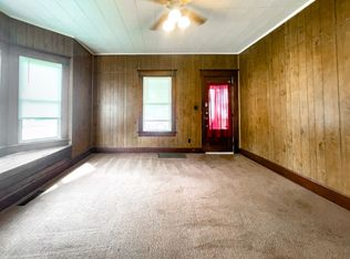 1719 & 1719 1/2 W Adams St, Muncie, IN 47303