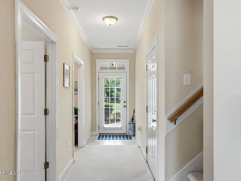 5006 Carleton Dr #113 — Photo 6