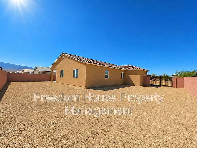 56 Pioneer Range Ave — Photo 48