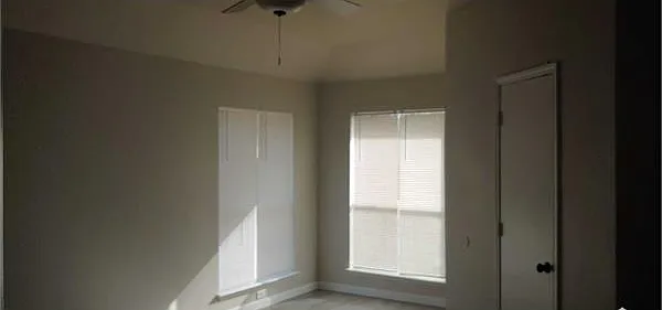 1216 Weaver St — Photo 15