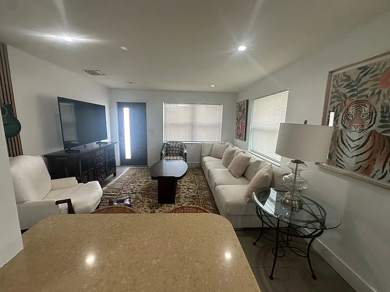 300 Central Dr #302 — Photo 9