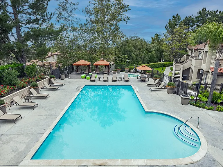 Sycamore Canyon Apartments — Photo 8