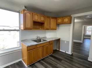 14 Crown St FLOOR 2, Bloomfield, NJ 07003