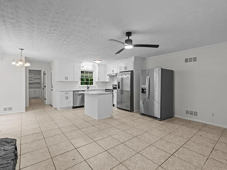 246 Barbara Ln SW — Photo 11