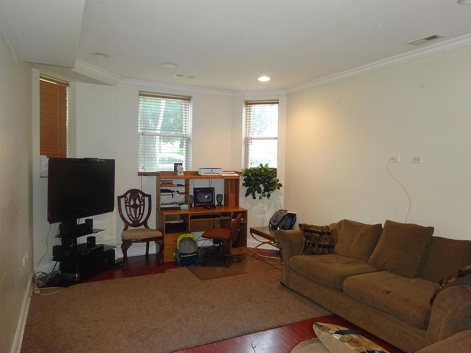 Spacious Living Room