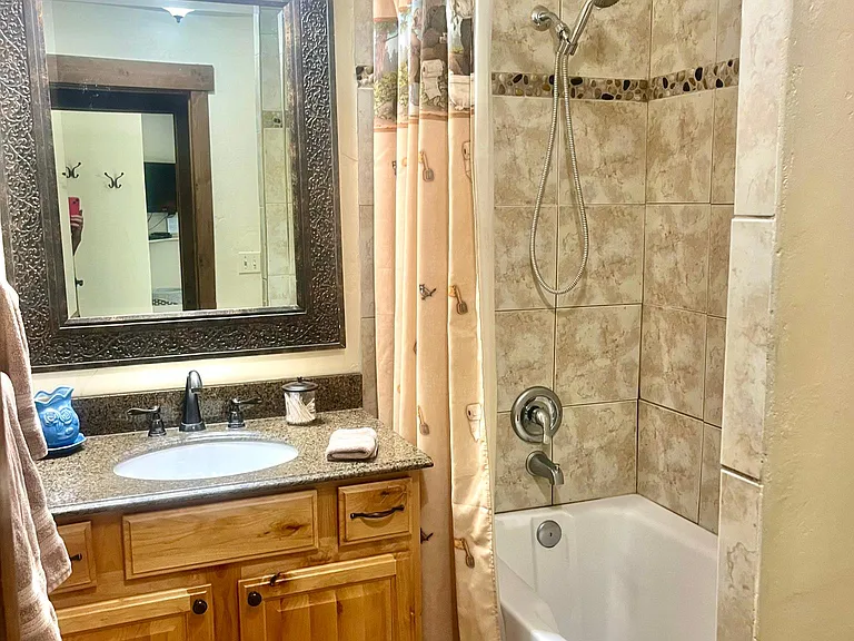 3170 Columbine Dr #18 — Photo 8