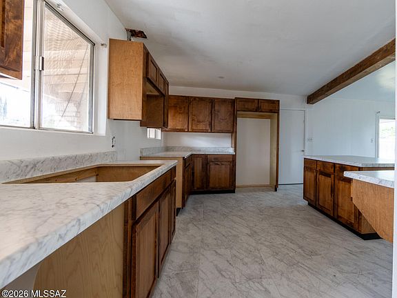 4th image of 393 Placita Baca