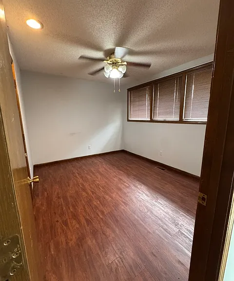 2502 SW 30th St — Photo 5