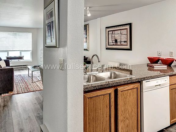 4th image of 9416 1st Ave NE APT 108