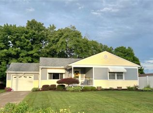 2717 Christine Ln, Youngstown, OH