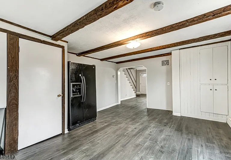 273 W Main St — Photo 7
