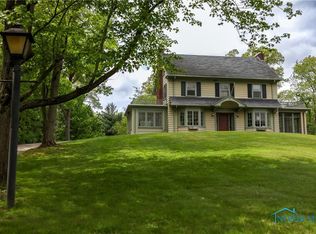 5243 Flanders Rd, Toledo, OH 43623