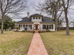 601 N Grand Ave, Waxahachie, TX 75165