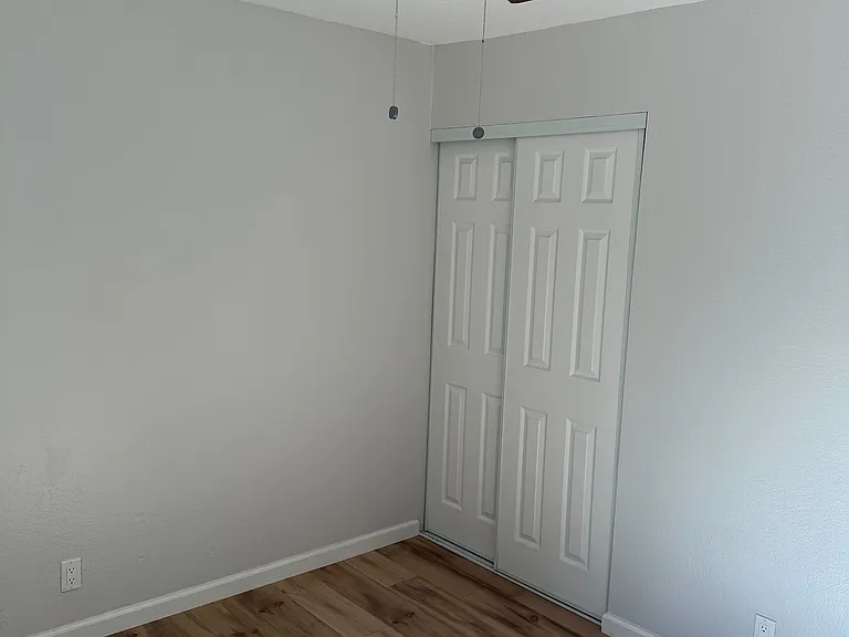 2732 Young St #A — Photo 17