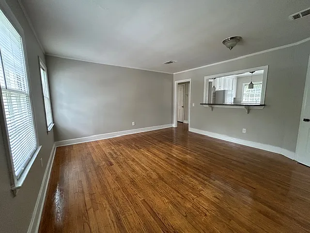 2 bed, $900 — Photo 4