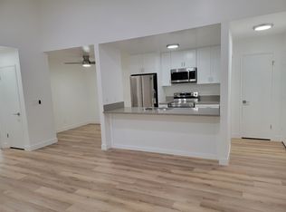 6535 Haskell Ave #105, Van Nuys, CA 91406