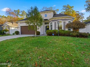 1802 Deer Trail Dr, Toledo, OH 43615