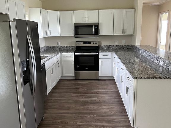 3rd image of 4421 E Maryland St