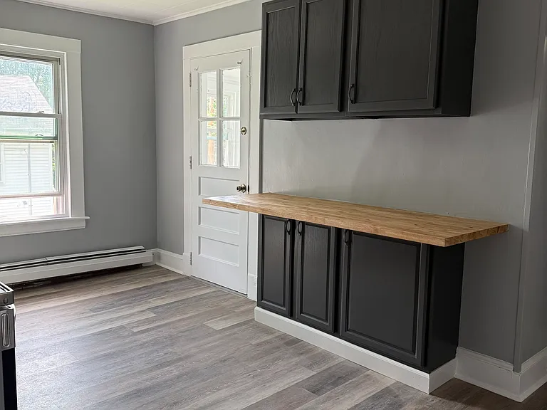 231 N Main St — Photo 2