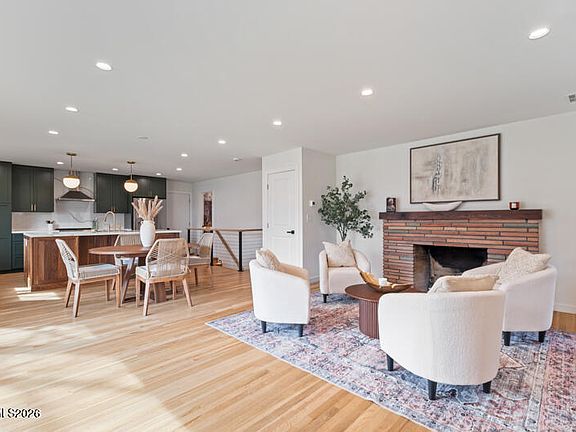 5th image of 1295 Mark Twain Ave