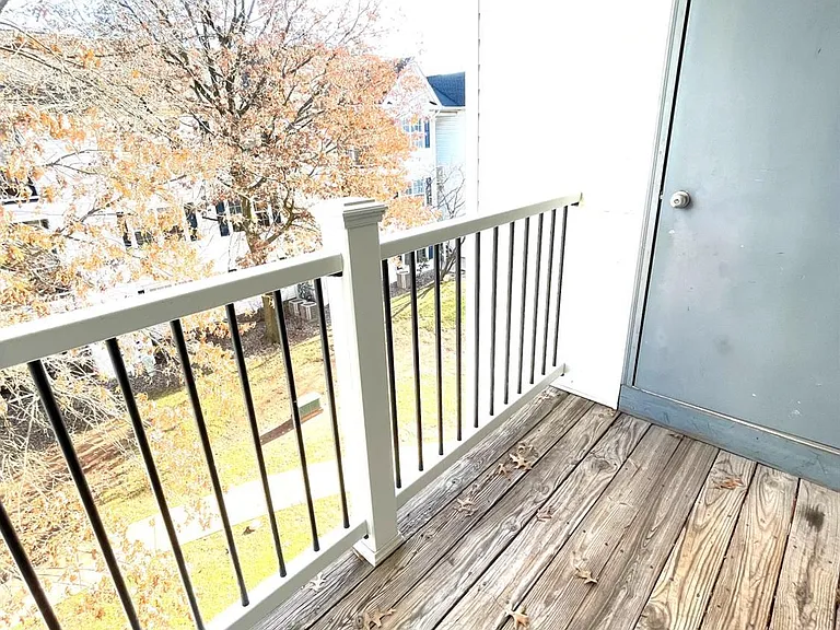 434 Waterford Dr — Photo 11
