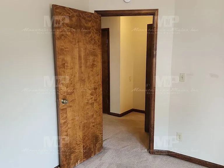 1624 Azalea Dr #1 — Photo 11
