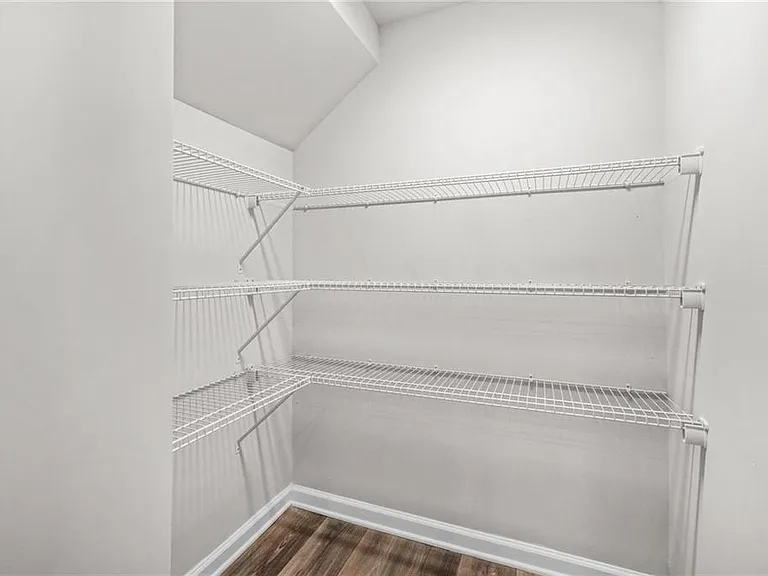 3181 Meadowstone Ln SW — Photo 11
